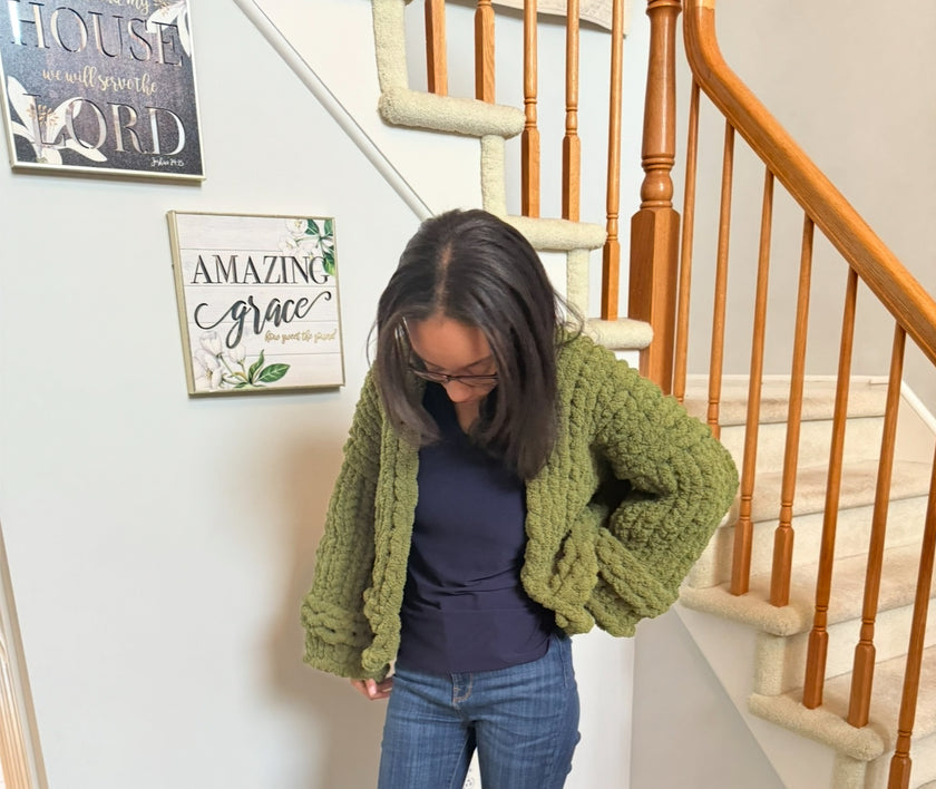 Olive Grove – Chunky Knit Cardigan