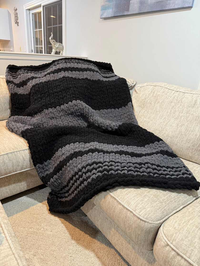 Onyx & Ash Chunky Knit Blanket — Handmade Finger Knit Cozy Throw