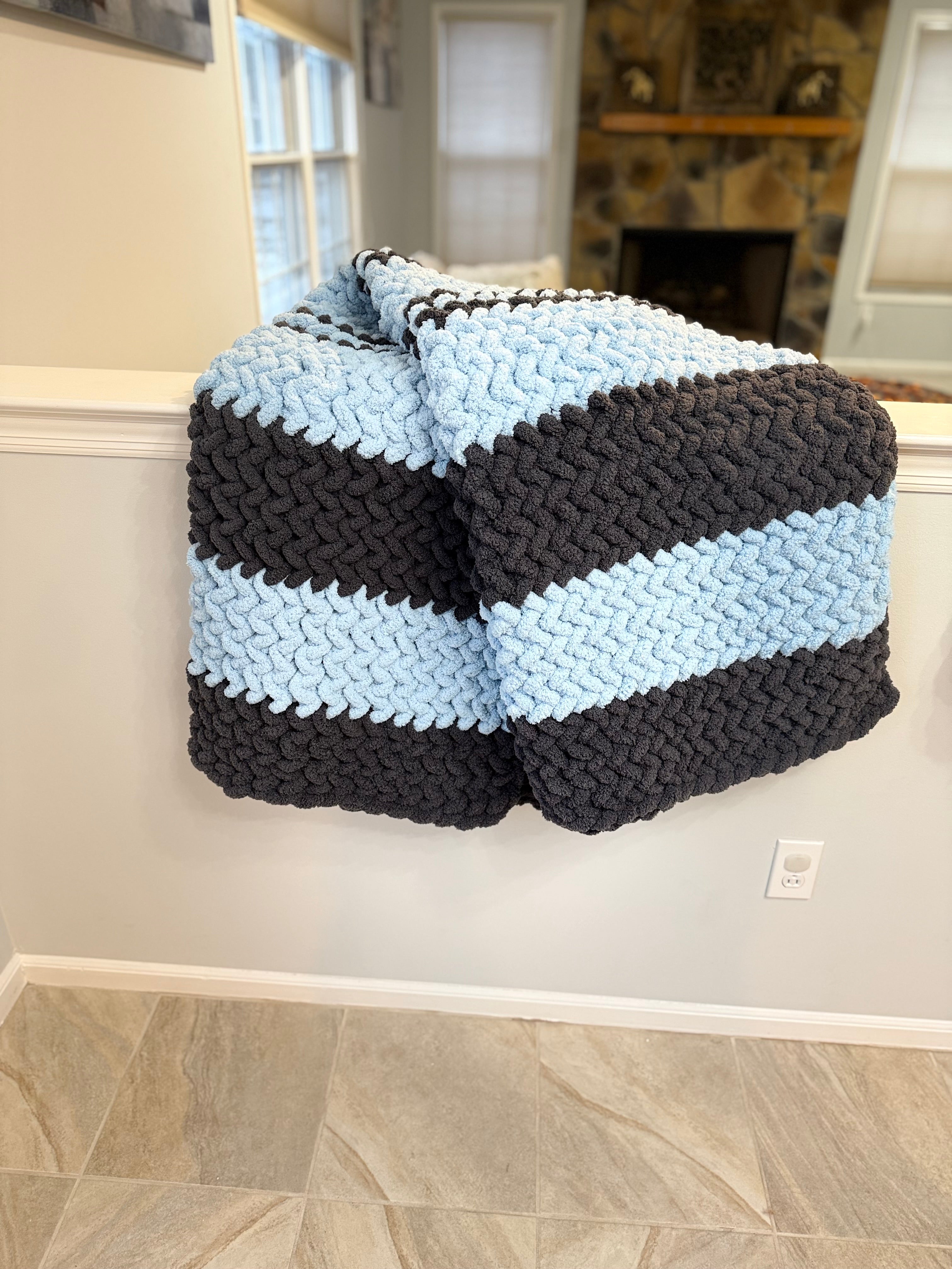 Sky & Stone Chunky Knit Blanket — Handmade Finger Knit Cozy Throw