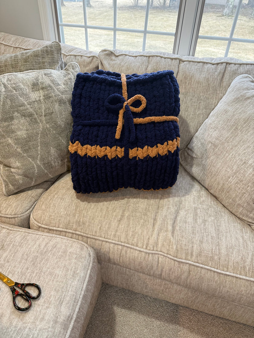 Harbor & Honey Chunky Knit Blanket — Handmade Finger Knit Cozy Throw